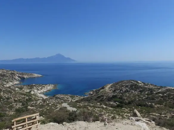 Land Of 500 M² In Kriaritsi
