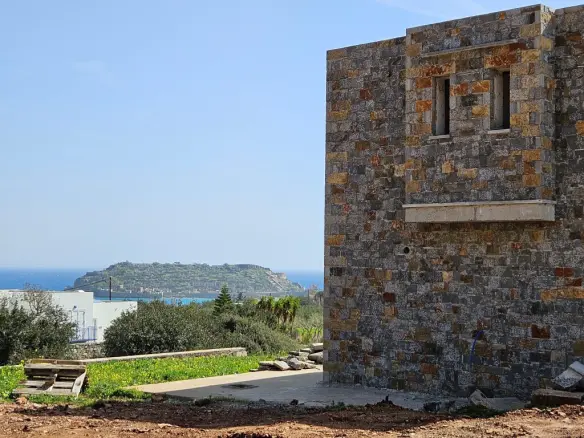 Villa Of 357 M² In Crete