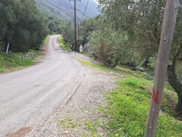 Land Of 980 M² In Corfu