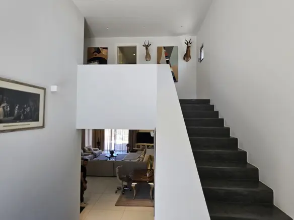 Villa Of 650 M² In Crete