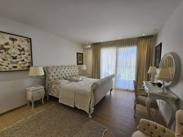 Villa Of 650 M² In Crete