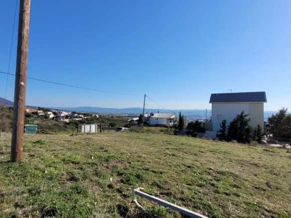 Land Of 3000 M² In The Suburbs Of Thessaloniki