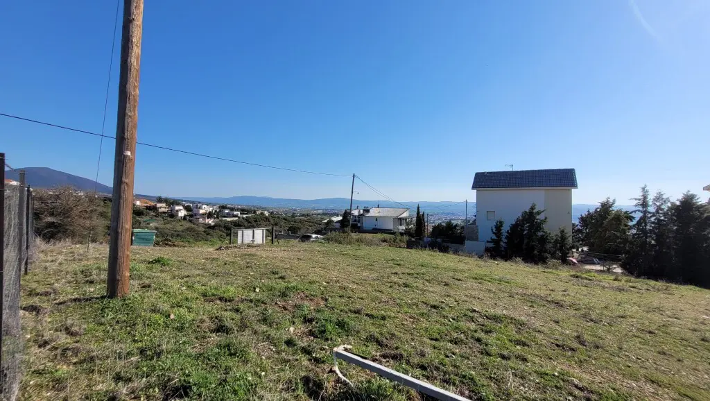 Land Of 3000 M² In The Suburbs Of Thessaloniki