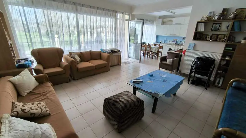 Detached House Of 600 M² On The Olympic Coast