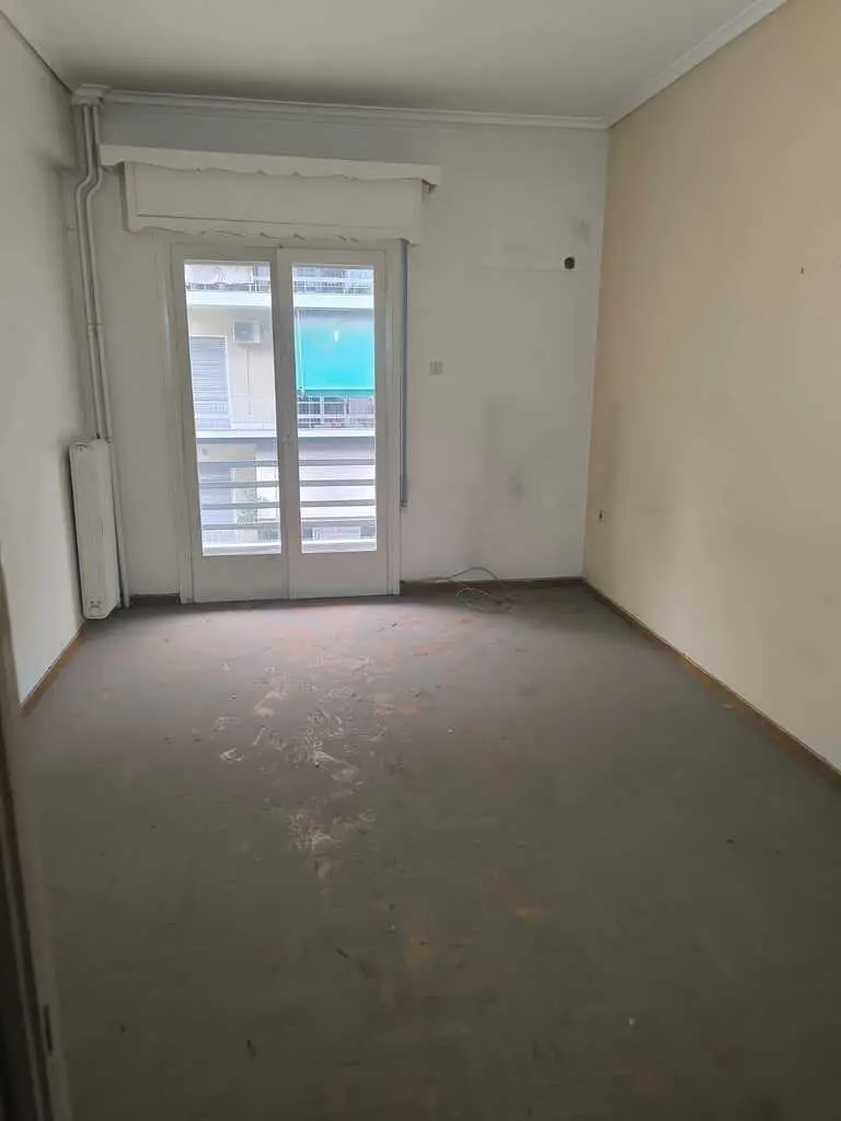 Flat 80 M² In Athens