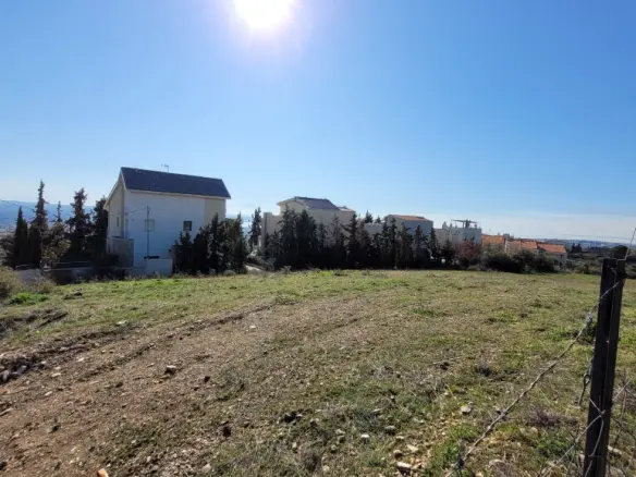 Land Of 3000 M² In The Suburbs Of Thessaloniki