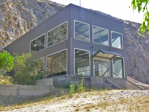 Commercial Property Of 570 M² In Euboea Island