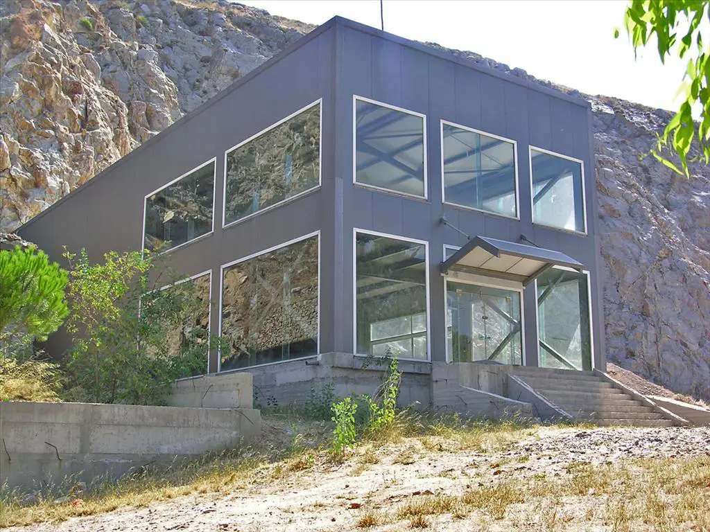 Commercial Property Of 570 M² In Euboea Island