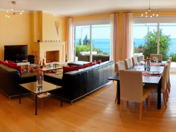 Villa Of 280 M² In Corfu