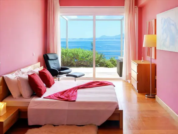 Villa Of 280 M² In Corfu
