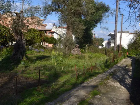 Land Of 930 M² In Corfu