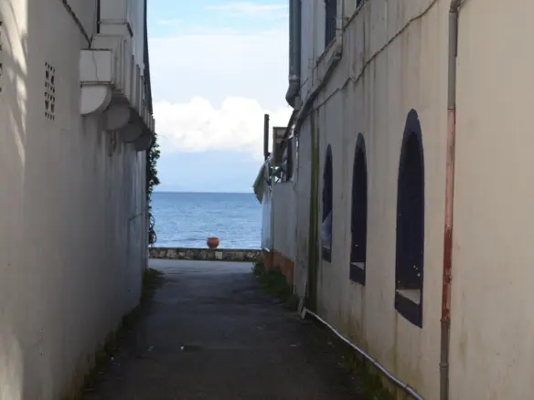 Land Of 930 M² In Corfu