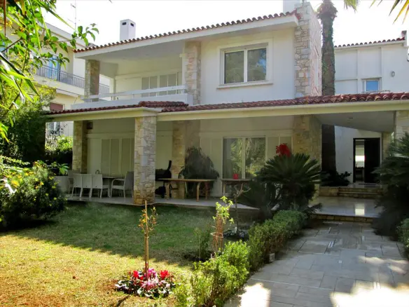 Detached House Of 480 M² In Athens