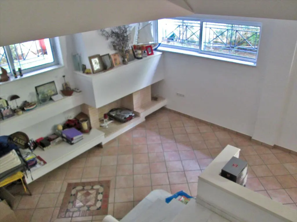 Detached House Of 480 M² In Athens