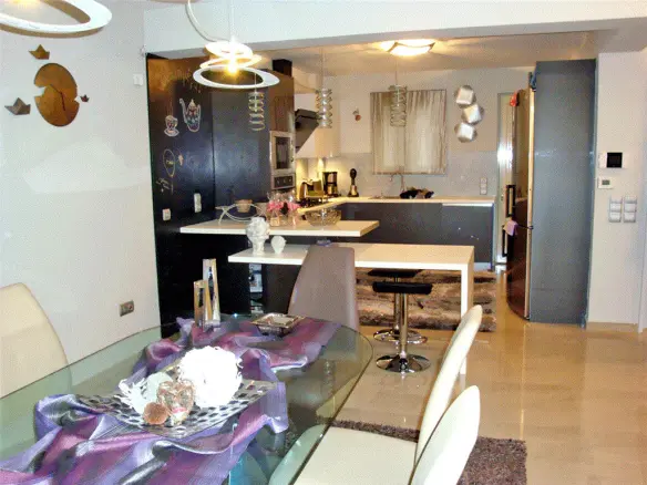 Maisonette Of 320 M² In Athens