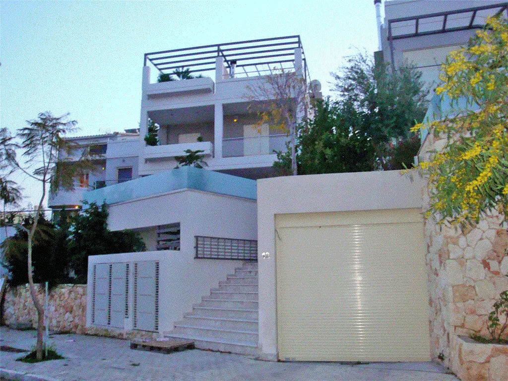 Maisonette Of 320 M² In Athens