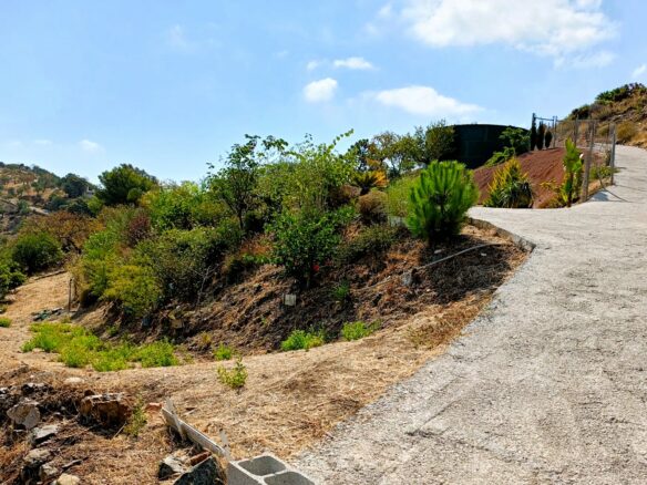 Rustic Land For A Rural Tourist Complex In Sierra De Las Nieves In Tolox (malaga)