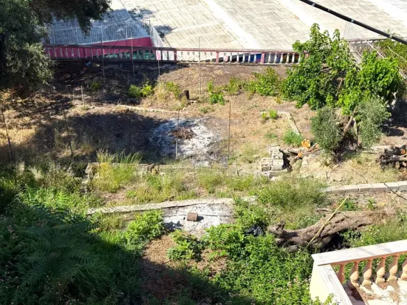 Complex Of 235 M² In Corfu