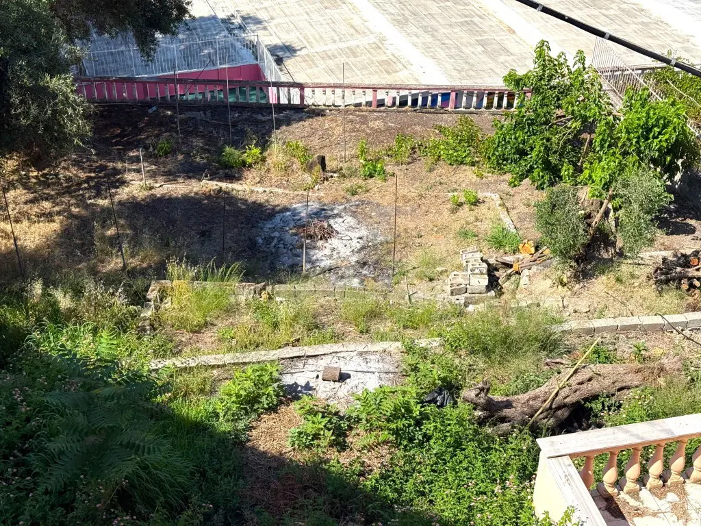 Complex Of 235 M² In Corfu