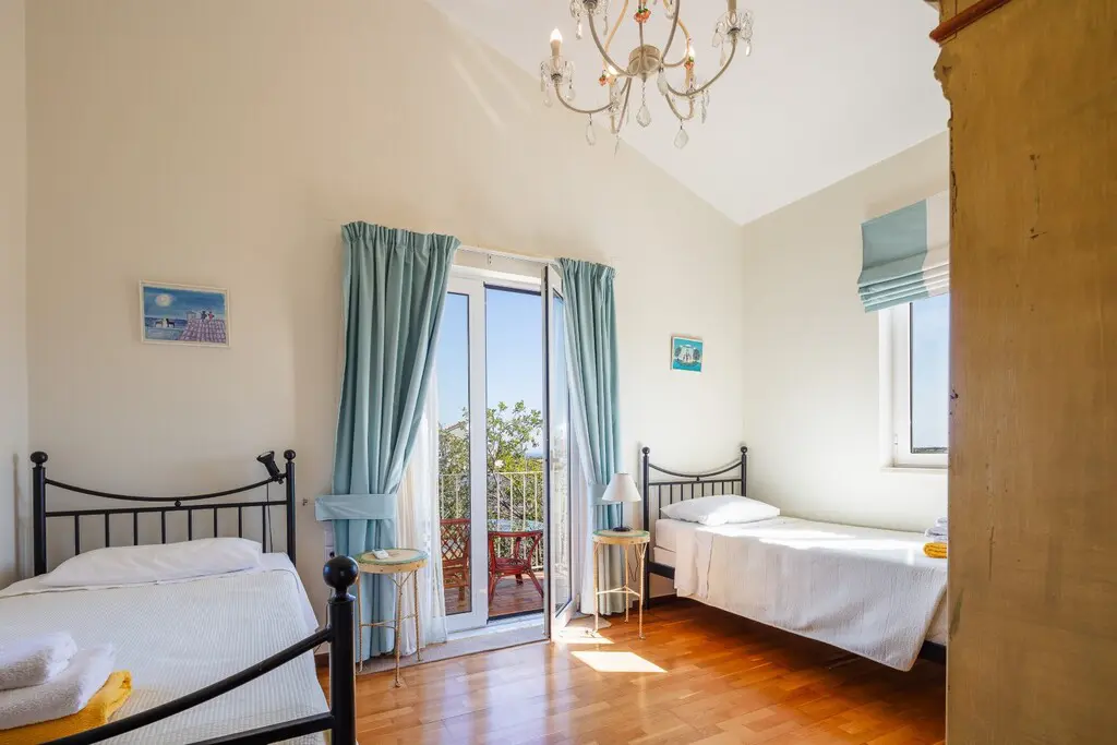 Villa Of 120 M² In Crete