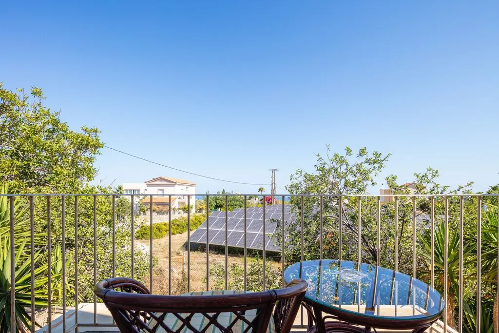 Villa Of 120 M² In Crete
