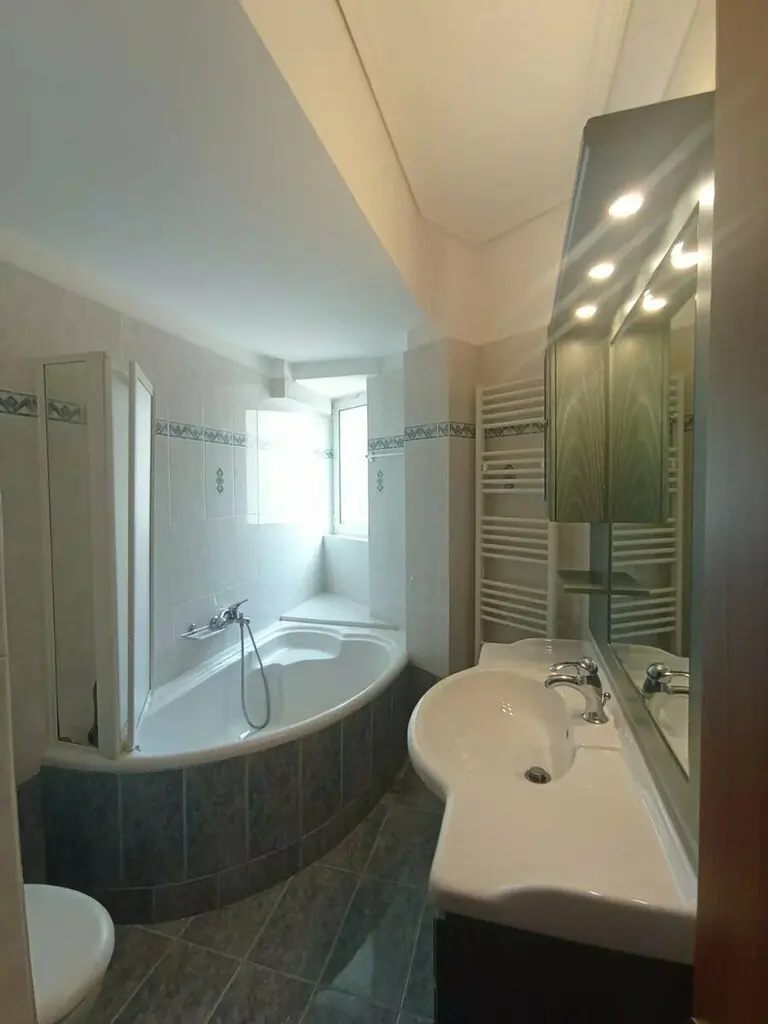 Flat Of 90 M² In Athens