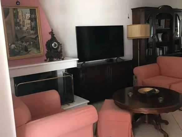 Flat Of 90 M² In Athens