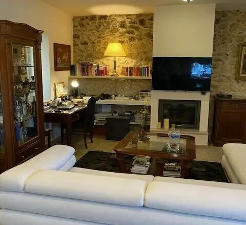 Maisonette Of 180 M² In Peloponnese