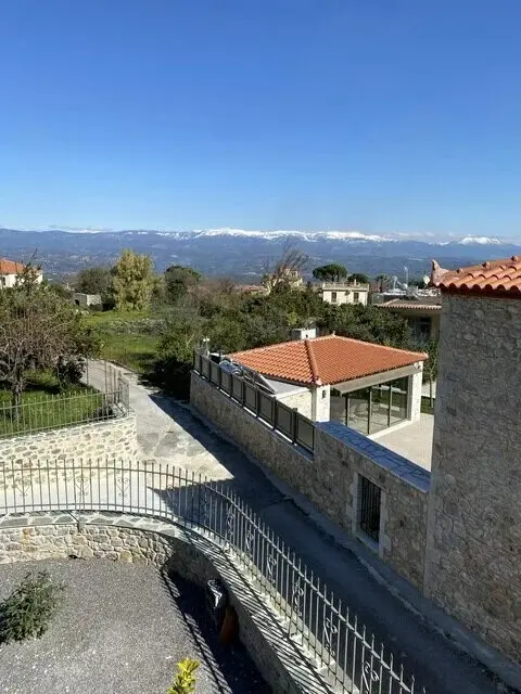 Maisonette Of 180 M² In Peloponnese