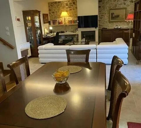 Maisonette Of 180 M² In Peloponnese