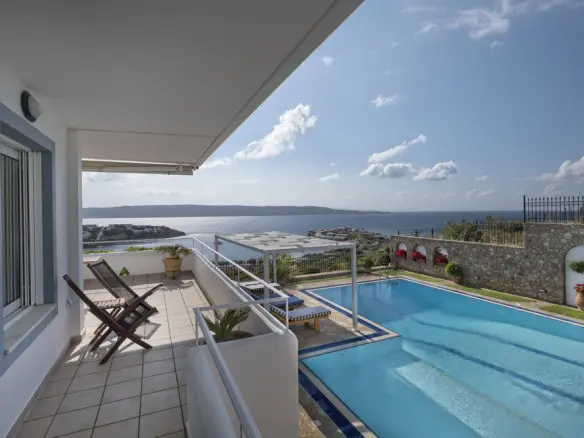 Villa Of 240 M² In Attica