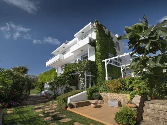 Villa Of 240 M² In Attica