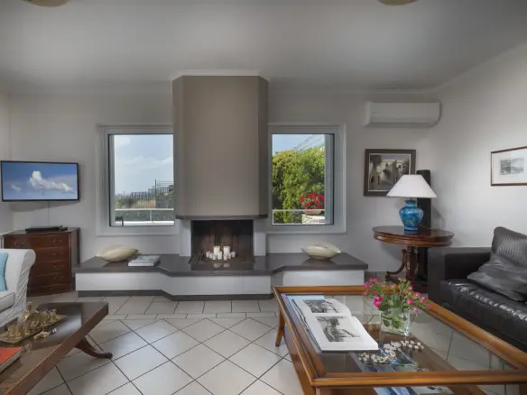 Villa Of 240 M² In Attica