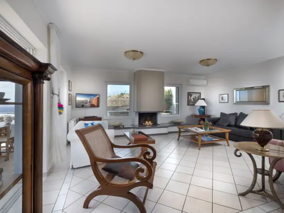 Villa Of 240 M² In Attica