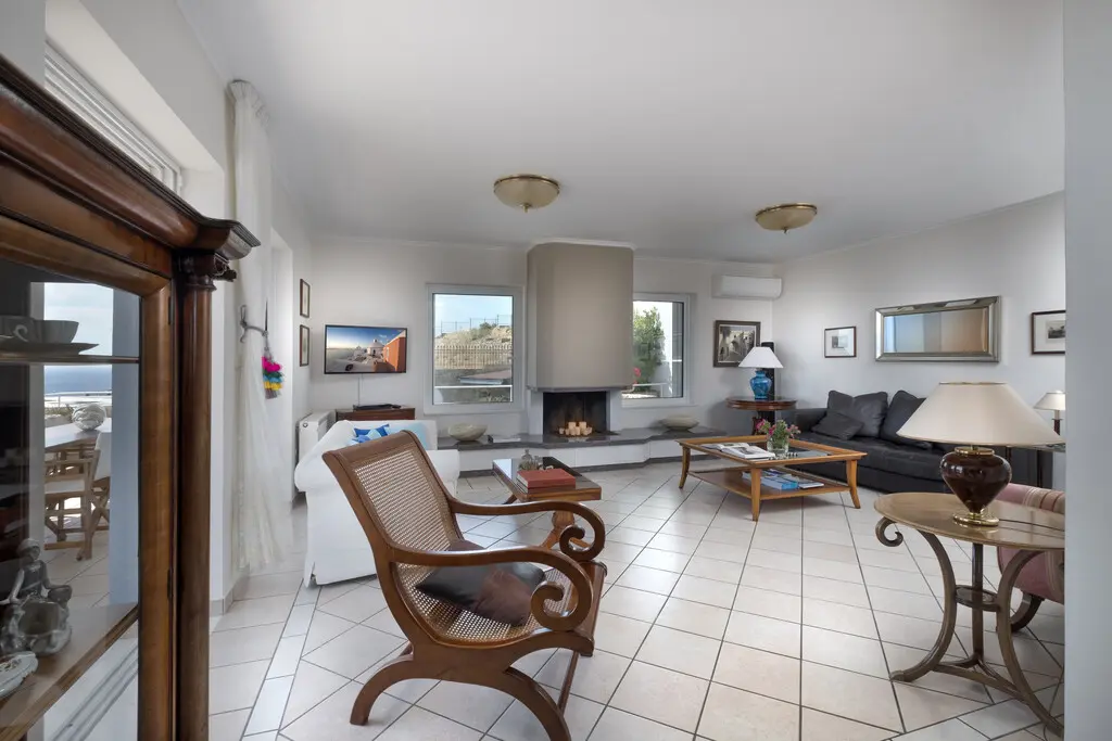 Villa Of 240 M² In Attica