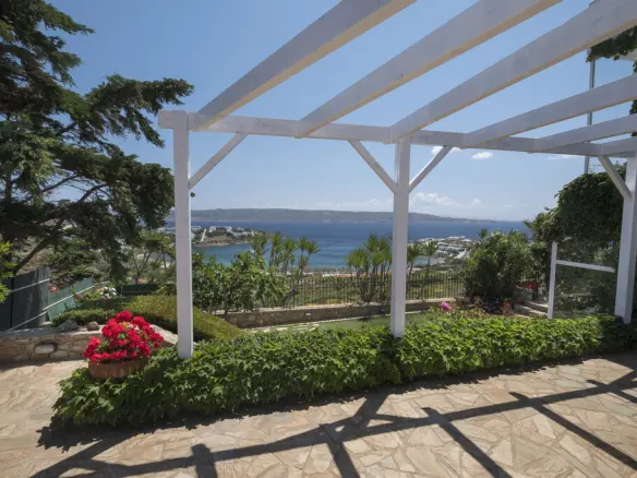 Villa Of 240 M² In Attica