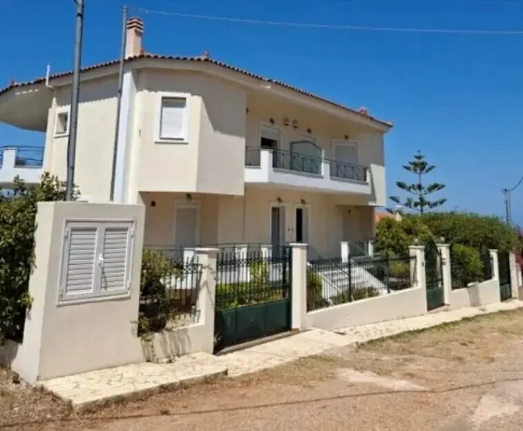 Maisonette Of 169 M² In Peloponnese