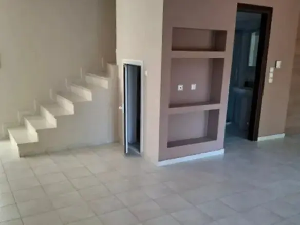 Maisonette Of 169 M² In Peloponnese