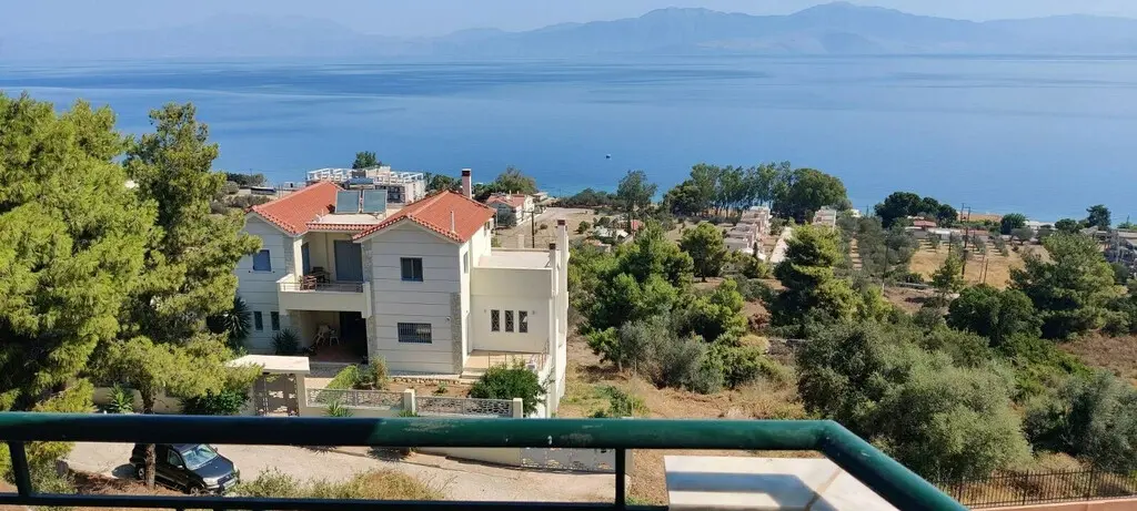 Maisonette Of 169 M² In Peloponnese