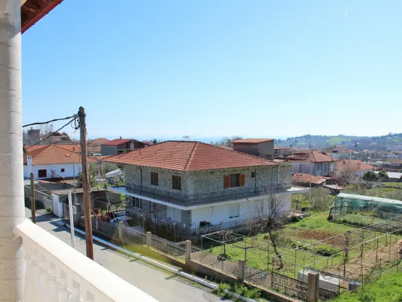 Detached House Of 293 M² On The Olympic Coast