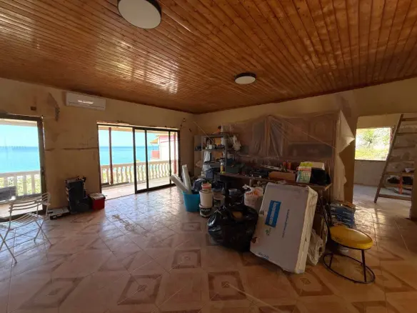 Complex Of 235 M² In Corfu