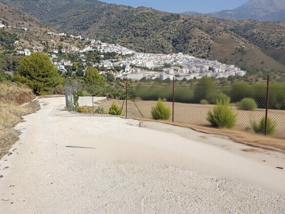 Rustic Land For A Rural Tourist Complex In Sierra De Las Nieves In Tolox (malaga)