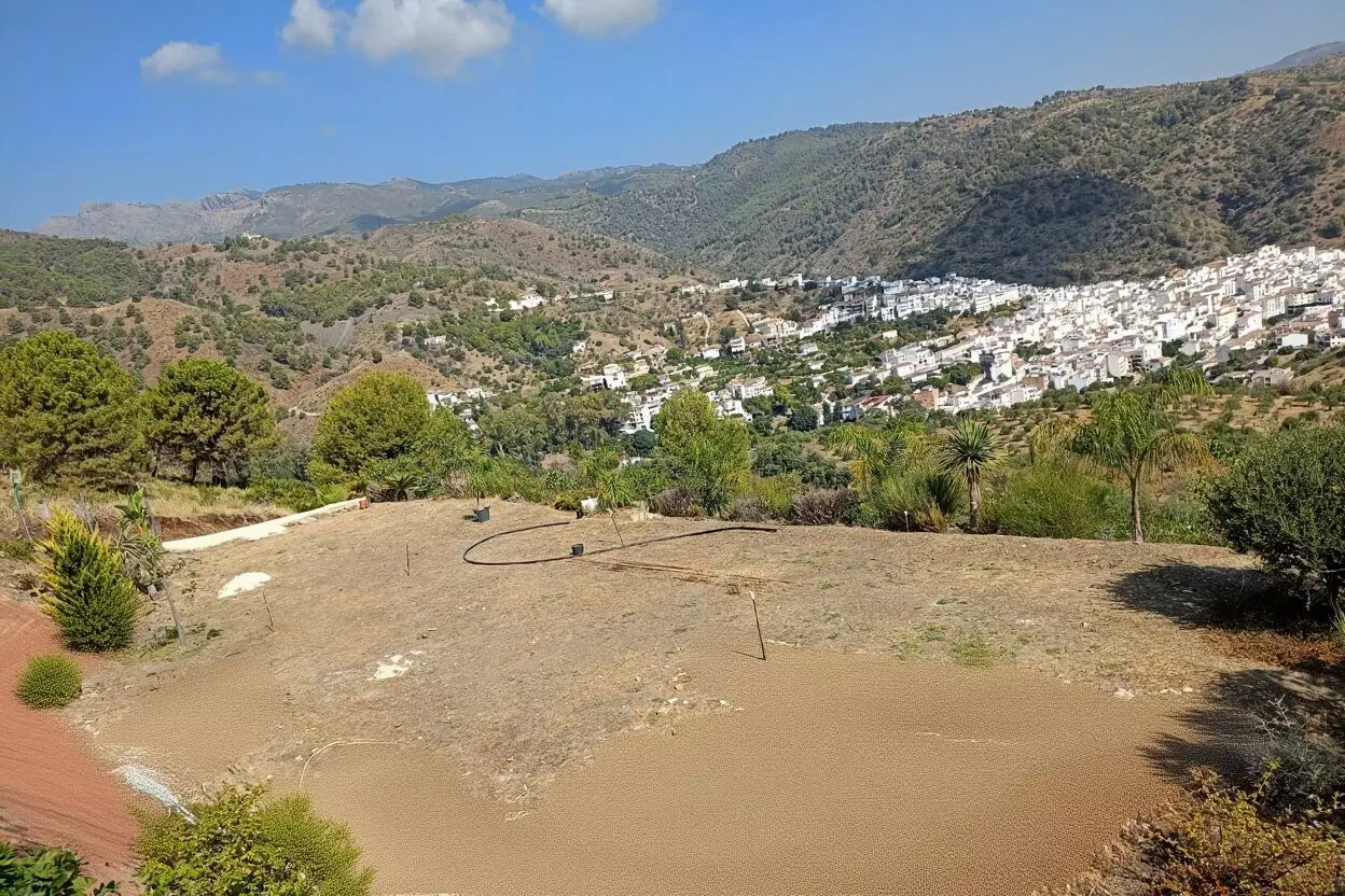 Rustic Land For A Rural Tourist Complex In Sierra De Las Nieves In Tolox (malaga)
