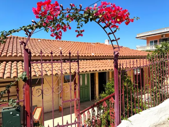 Complex Of 235 M² In Corfu
