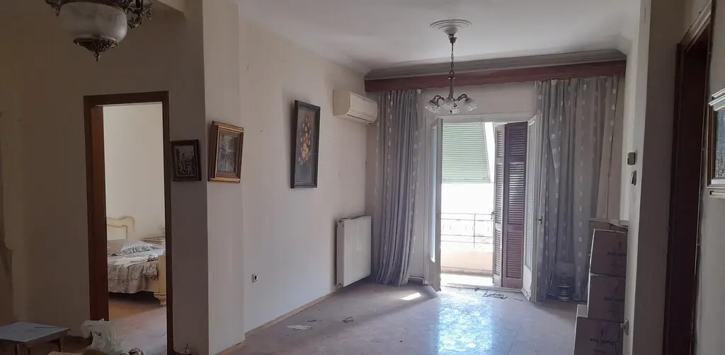 2-bedroom Flat In Center Of Thessaloniki, Greece (90 M²)