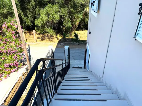 Flat Of 100 M² In Corfu