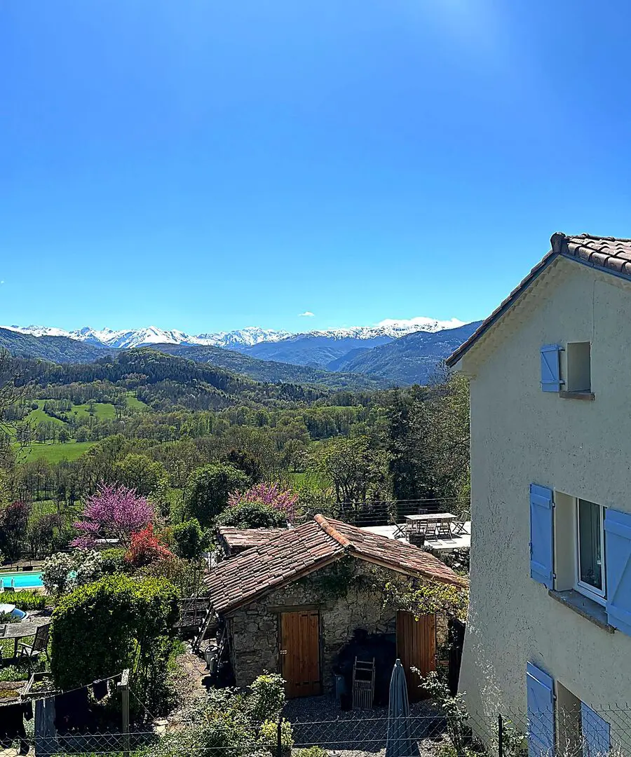 House Of 5 Bedrooms With Guest Cottage, Pool, And Pyrenees Views