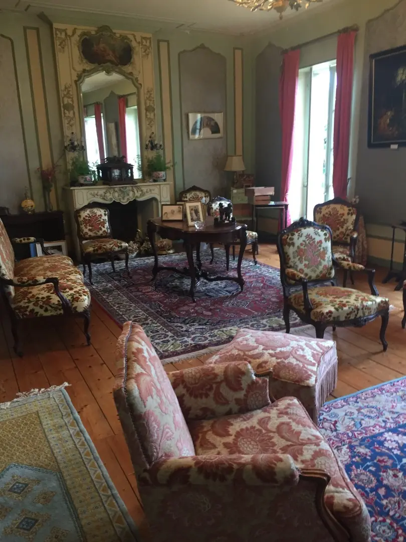 Maison De Maitre Of 7 Bedrooms With Garden, Garage, And River View In Saintes
