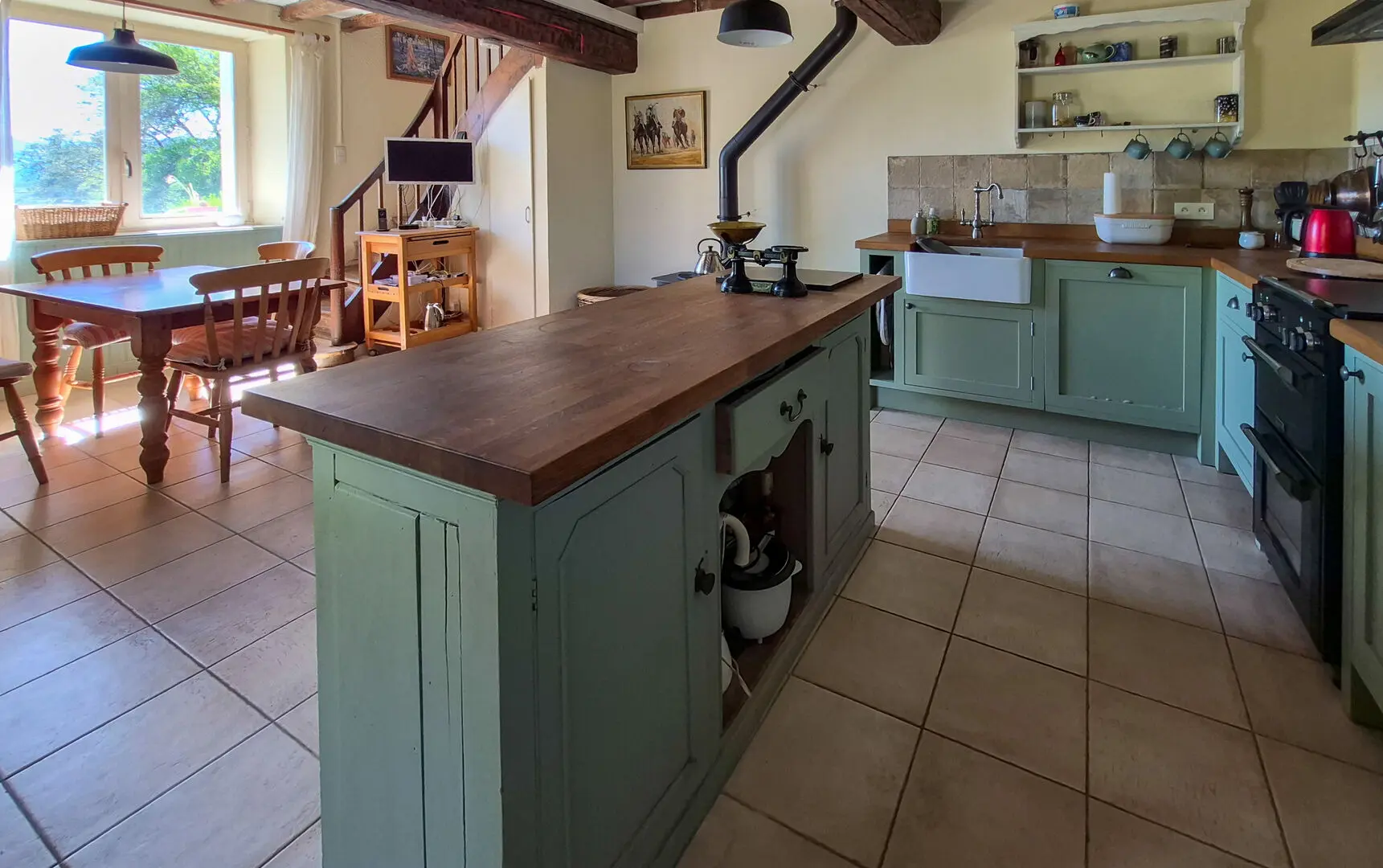 House Of 5 Bedrooms With Guest Cottage, Pool, And Pyrenees Views