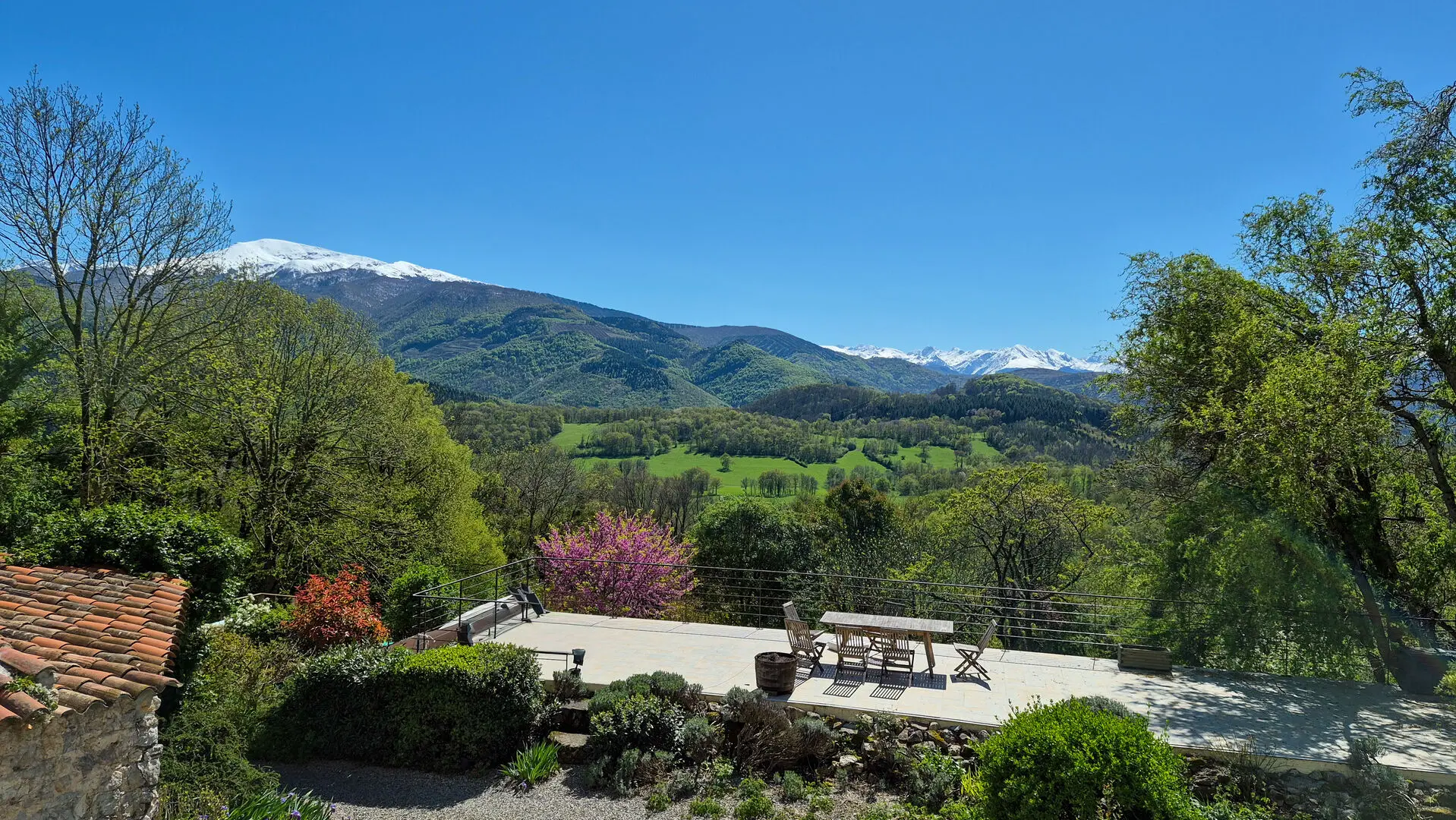 House Of 5 Bedrooms With Guest Cottage, Pool, And Pyrenees Views
